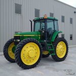 John_Deere_7410-PQ-Hicrop.jpg