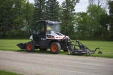 Bobcat_5610_mowing-300x200.jpg