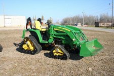 3500-johndeere-3320-1.jpg