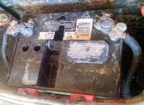 tractor_battery.jpg tractor_battery.jpg