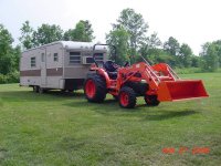 682684-tractorcamper01.JPG