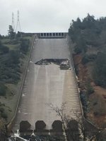 orovilleDamSpillwayDamage.jpg