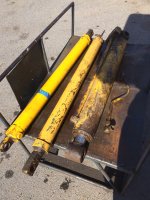 40B_Cylinders.JPG