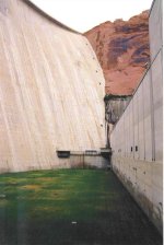 800494-dam2.jpg