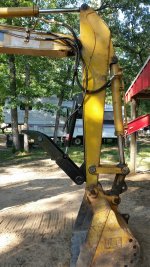 CAT Thumb Hose Business End.jpg