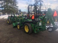 Deere 2038R 03.jpg