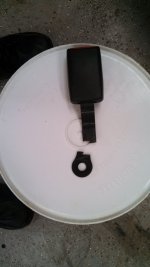 BROKEN SEAT BELT1.jpg
