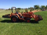 KUBOTA-DUMPBOX-4.JPG