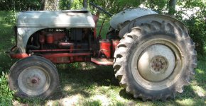 20070702121546_OH_hay_0908_tractor_Ford9n.jpg