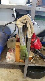grease gun.jpg