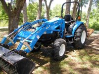 802890-Second pictures of the tractor 005 (Small).jpg