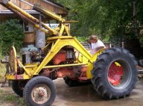 765890-tractor.jpg