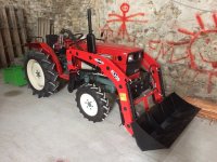 Yanmar YM2220D.JPG