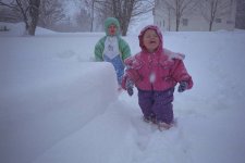 maryginnybysnowwall399.jpg maryginnybysnowwall399.jpg