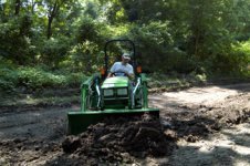 767080-8 1 04 tractor full bucket 1.jpg