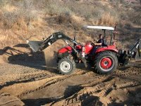 804758-KAMA DIGGING.JPG