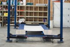 725464-onlift.jpg