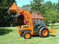 897000-Kubota Side Yard (Small).JPG