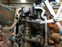 adjusting valve clearances.jpg