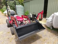 tractor 1.jpg tractor 1.jpg