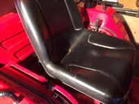 Mahindra-seat-1.JPG