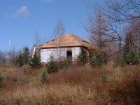 807061-garage hill.jpg