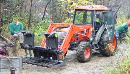 807420-moosehunttractor.jpg