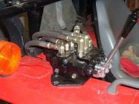 691346-rearhyd_rs.jpg