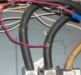 screw in 240 volt hot wire.jpg