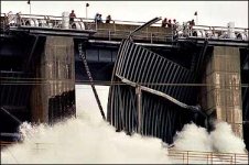 731525-folsom2_dam_1.jpg