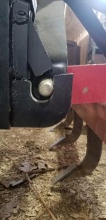 MAHINDRA 1533 quick hitch.jpg