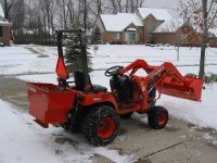37-222767-rtrrfulltractorsnow2.jpg
