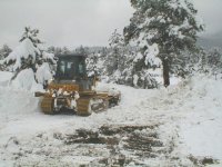 319114-bulldozersnow2.JPG
