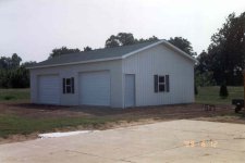 403305-barn.jpg