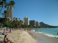 811576-2002%2012%2018%20Waikiki%20beach (640 x 480).jpg