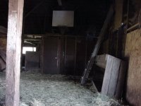 696057-BarnInsidebefore2a.jpg