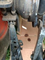 KiotiRearAxleLeakLeftSide.jpg