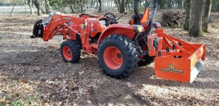 Tractor 3.jpg