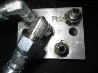hyd block plate 004.JPG