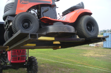 riding mower lift one.png