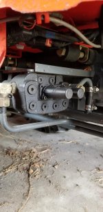 loader valve.jpg