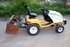 655663-TractorAndScraper.jpg