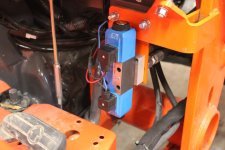 4 valve bracket installed (Small).jpeg 4 valve bracket installed (Small).jpeg