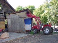 699840-loaderhelpshed.jpg