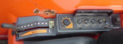 815891-Kubota GL-21 Hyd Tilt Controls.JPG