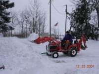 778193-snowtractor.jpg