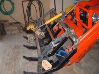 861507-grapple 004 (Small).jpg