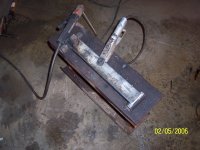 819672-welding pipes on bar (600 x 450).jpg
