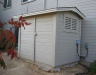 874643-Generator shed-sm.jpg