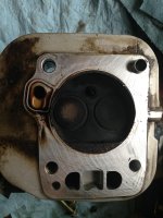 2019-07-16 Deines 1800 KT Launtop 620 Engine Head & Combustion Chamber 025.JPG